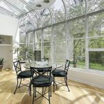 5 dôvodov prečo si zaobstarať presklenú terasu: Tieto benefity si budete pochvaľovať!