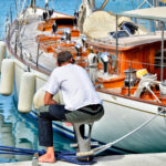 Príprava jachty na zimu v prístave vrátane technickej kontroly